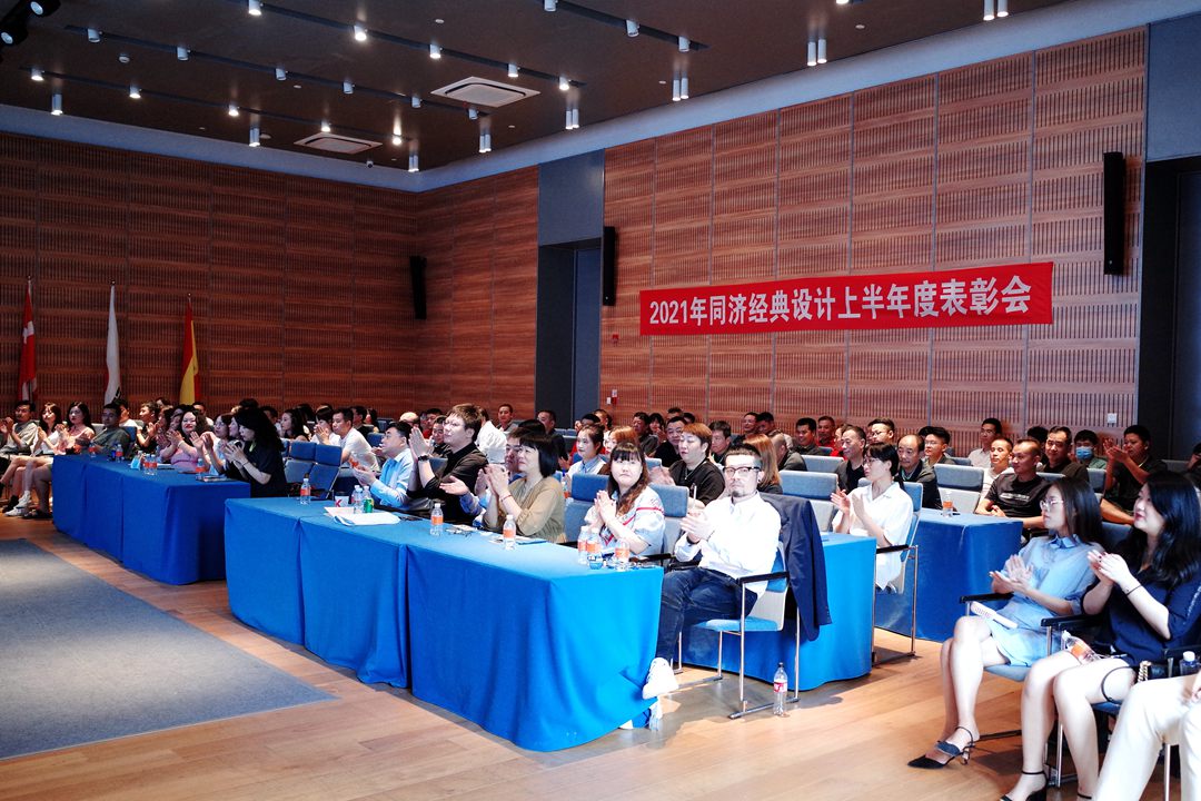 64cc0fc6a1e83d3576ebc2a27eace8e9.jpg 长运娱乐 8976f